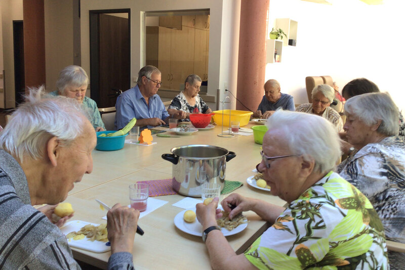 tagespflege sonne brambor pflegedienst senioren aktiv Mahlzeiten