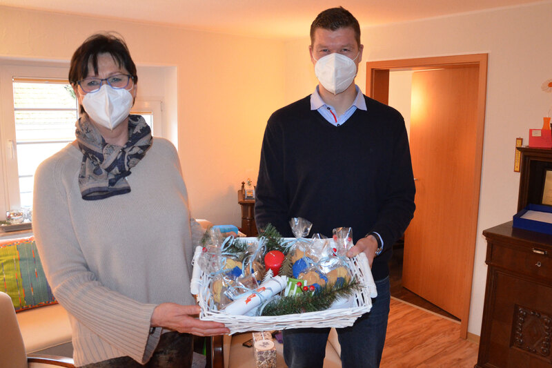 Brambor Pflegedienstleistungen geschenke Mitarbeiter weihnachten waldheim 