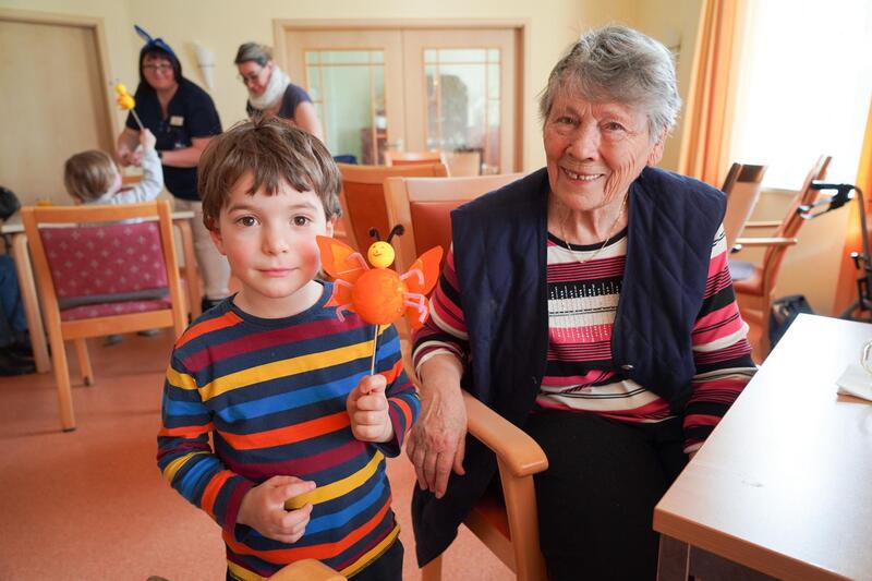 brambor pflegedienst tagespflege rosswein kinder senioren lachen