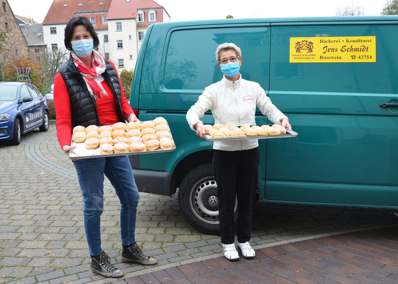 Brambor Pflegedienst Mitarbeiter Klienten Danke Aktion Engagement Roßwein Bäckerei Schmidt