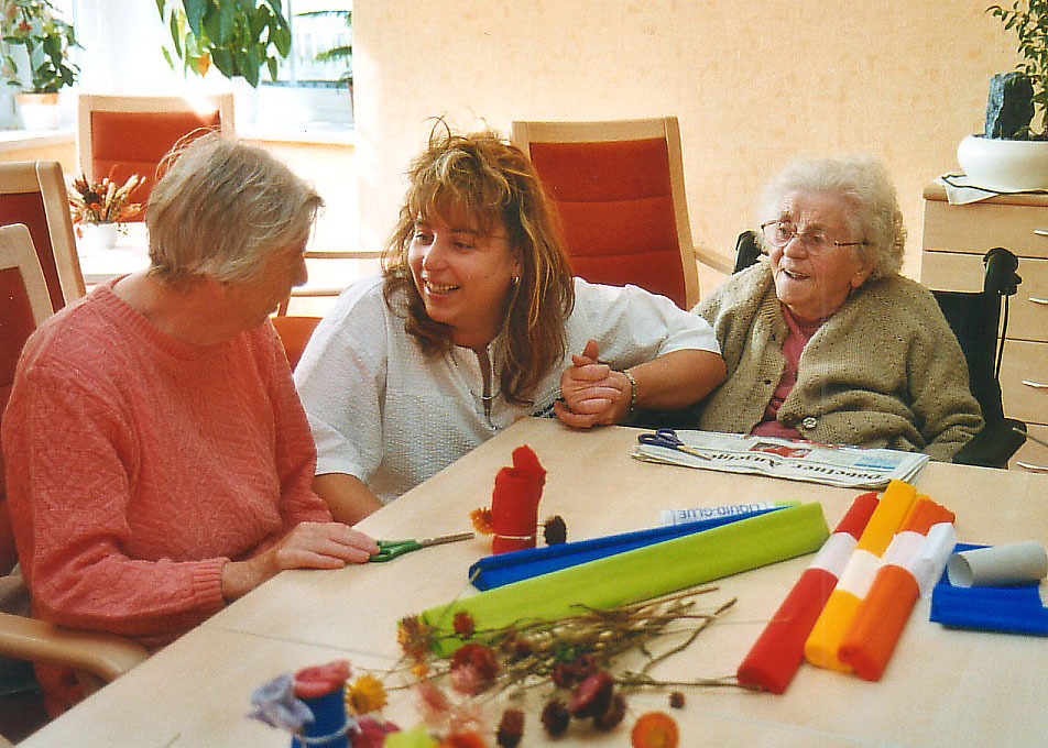 Brambor Pflegedienstleistungen Mitarbeiter Pflegefachkraft Rosswein tagespflege 2004
