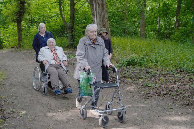 brambor pflegedienst betreutes wohnen waldheim klienten ausflug senioren