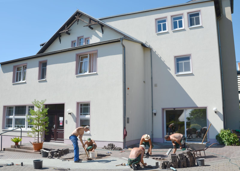 Brambor Pflegedienstleistungen Ruederpark Pflasterarbeiten Haus Rosswein 2020