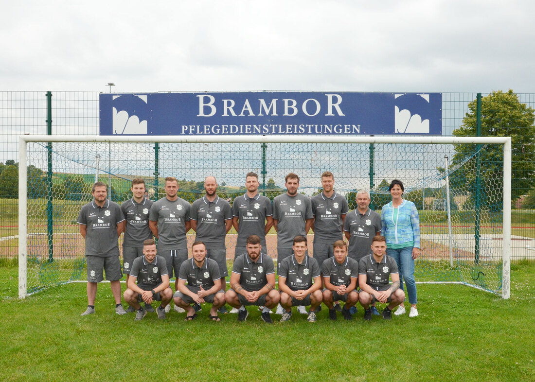 Brambor Pflegedienst sponsor RSV Fussball mannschaft