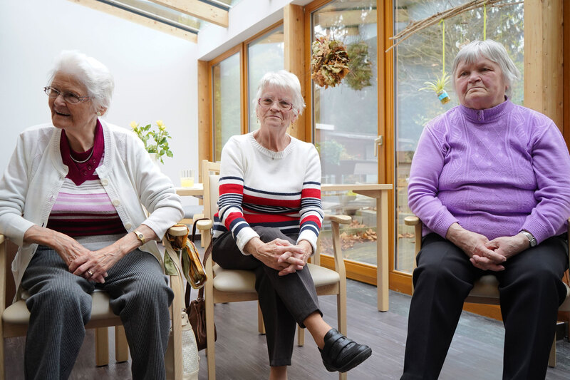 brambor pflegedienstleistungen tagespflege doebeln musik freude senioren klienten 