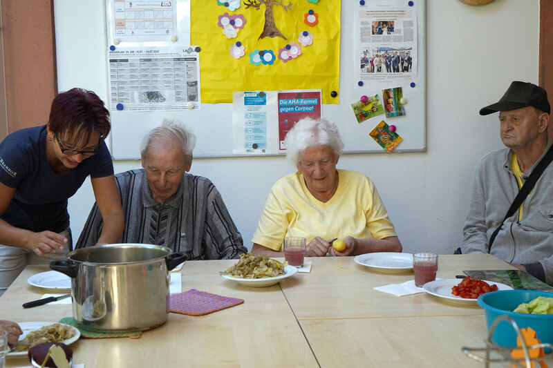tagespflege sonne brambor pflegedienst senioren zubereitung von mahlzeiten