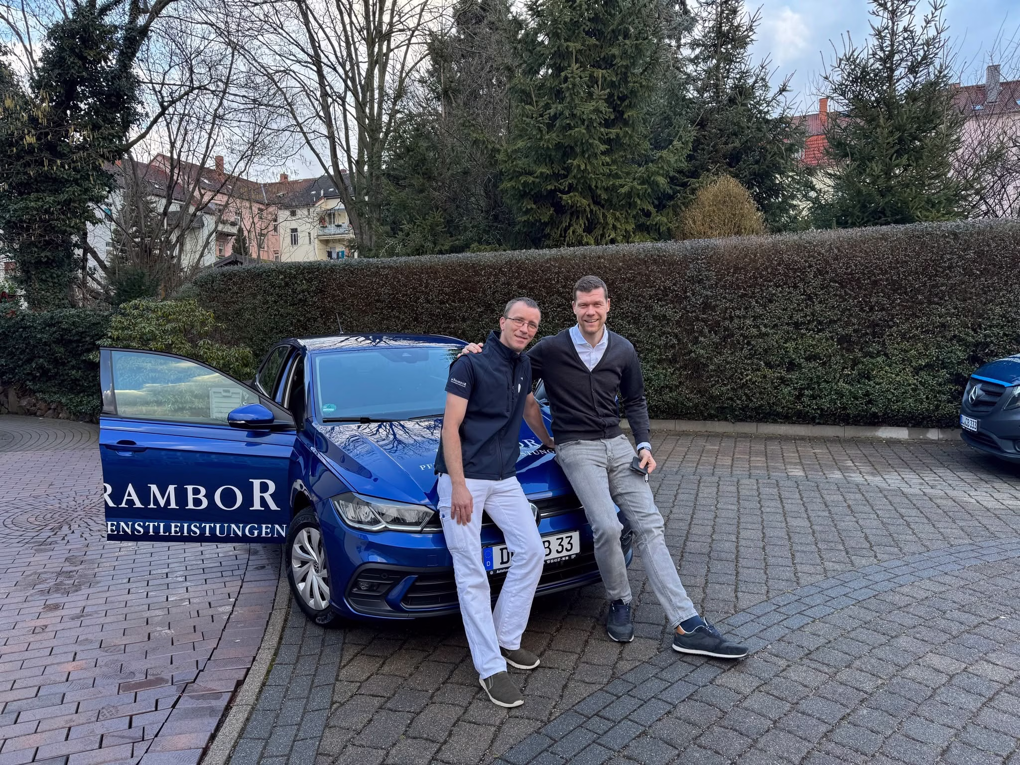 13 Jahre Brambor: Thilo ist mit neuem Dienstflitzer unterwegs