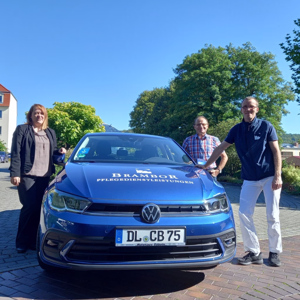 Übergabe neuer Dienstwagen, Foto 5