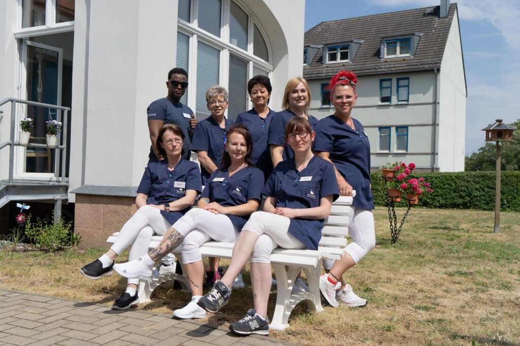 Foto zum Beitrag „10 Jahre Betreutes Wohnen "Zum Türmchen"“: betreutes wohnen sommerfest 10 jahre