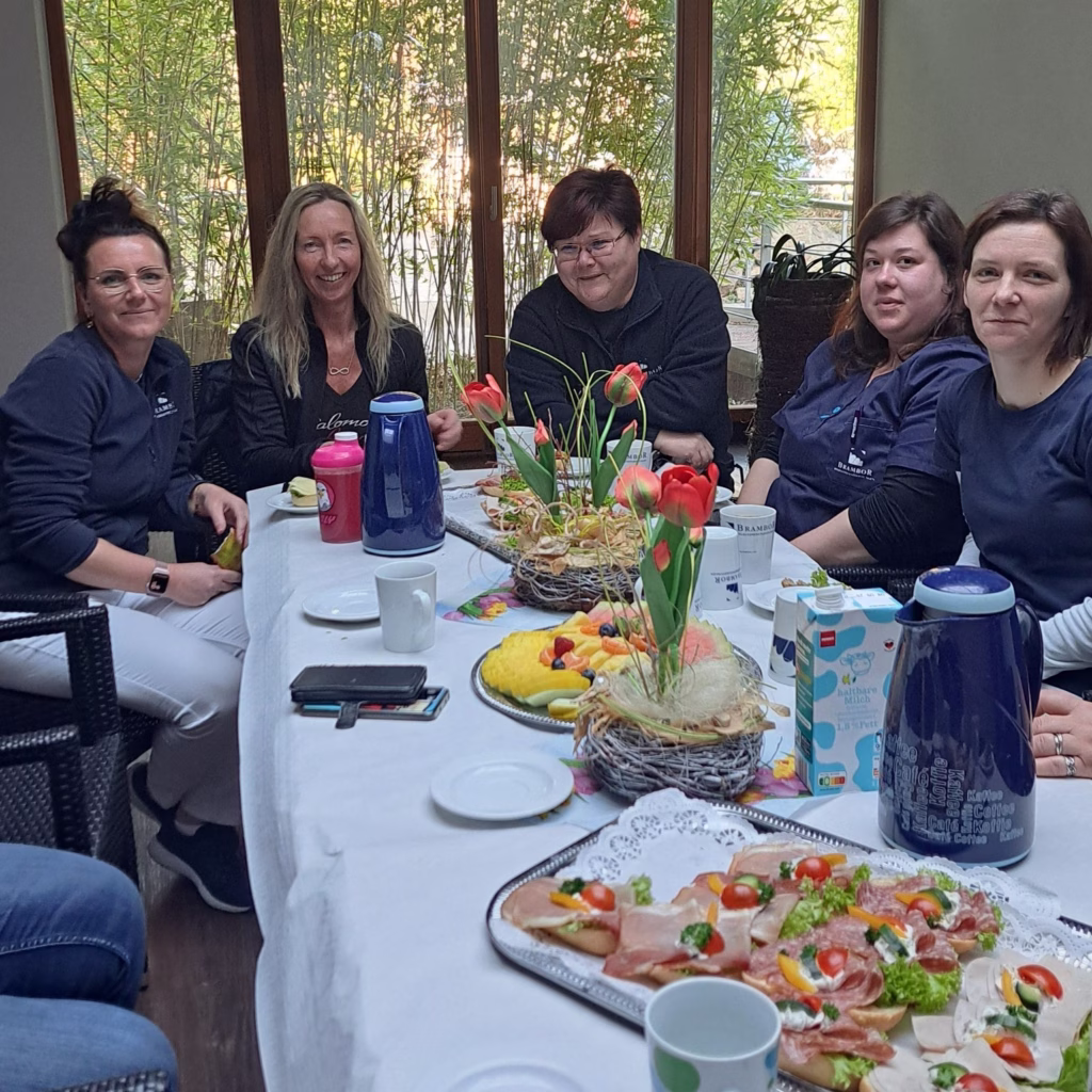 Geburtstagsfrühstück mit dem Team, Foto 2