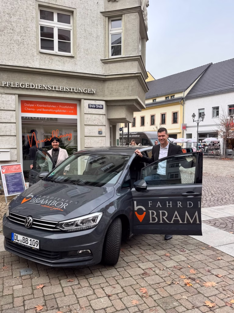 Eröffnung des Fahrdienstes Brambor, Foto 13