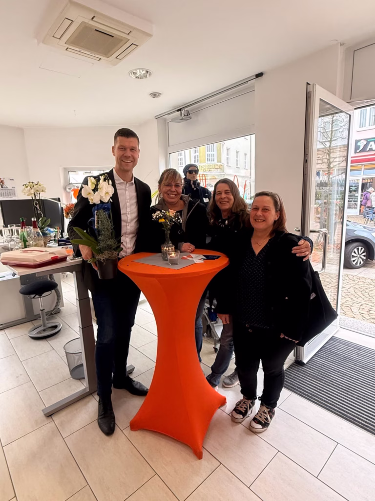 Eröffnung des Fahrdienstes Brambor, Foto 36