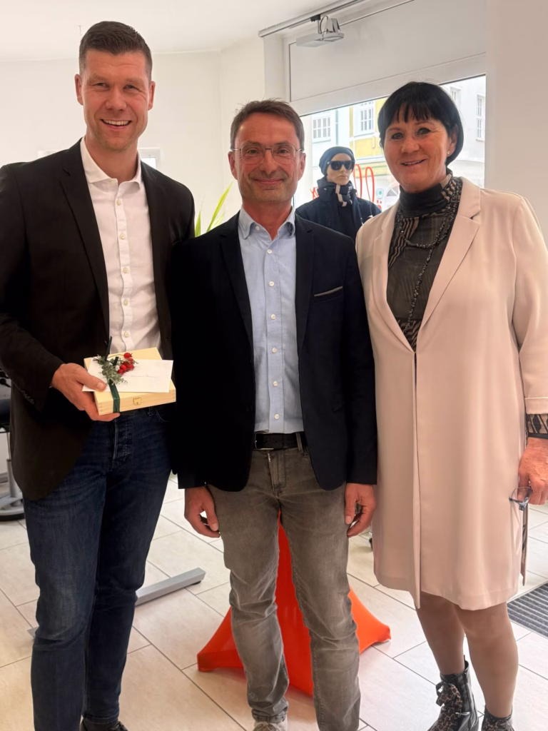 Eröffnung des Fahrdienstes Brambor, Foto 52