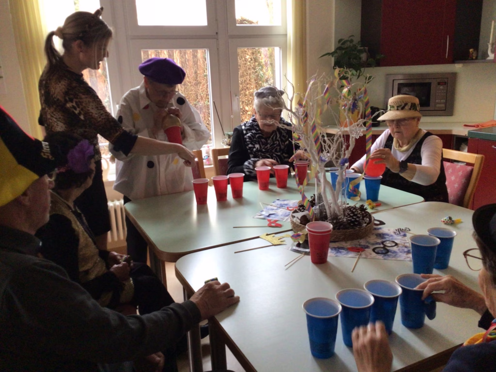Fasching in der Tagespflege, Foto 10