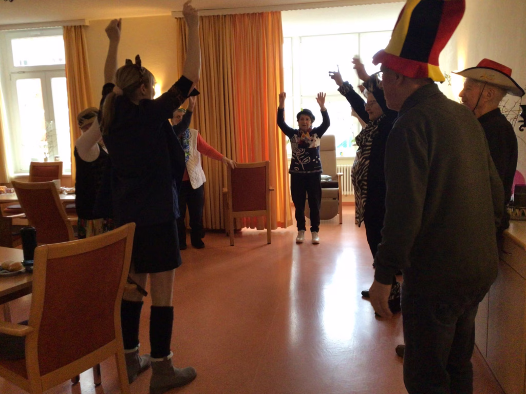 Fasching in der Tagespflege, Foto 7