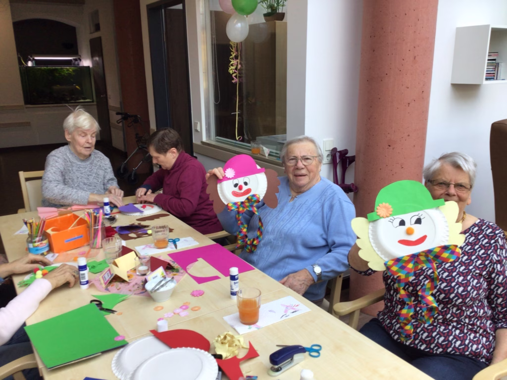 Faschingsdekoration basteln, Foto 2