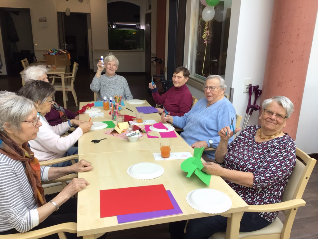 Faschingsdekoration basteln, Foto 3