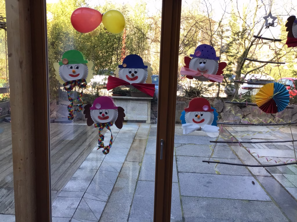 Faschingsdekoration basteln, Foto 5