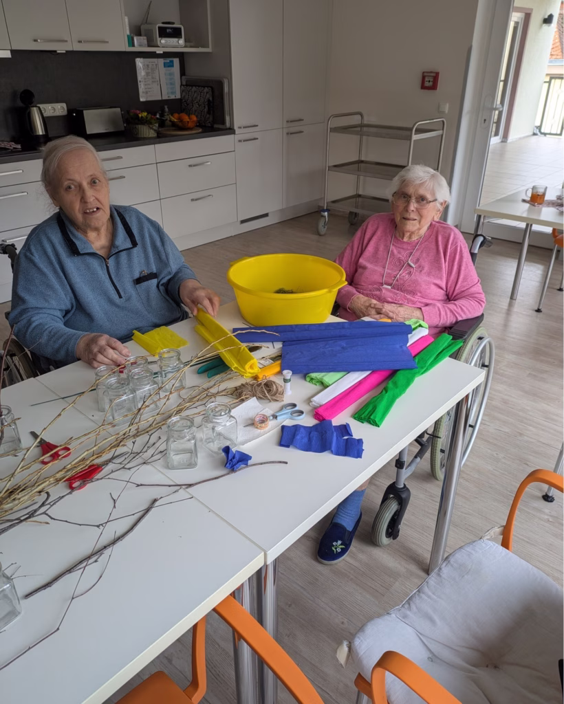 Frühlingsbasteln in der Kurzzeitpflege, Foto 3