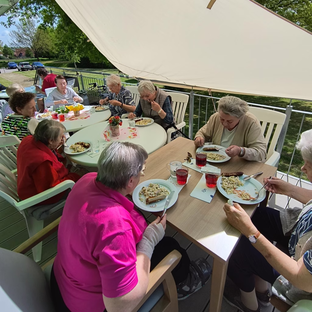 Grillnachmittag auf der Terrasse, Foto 2