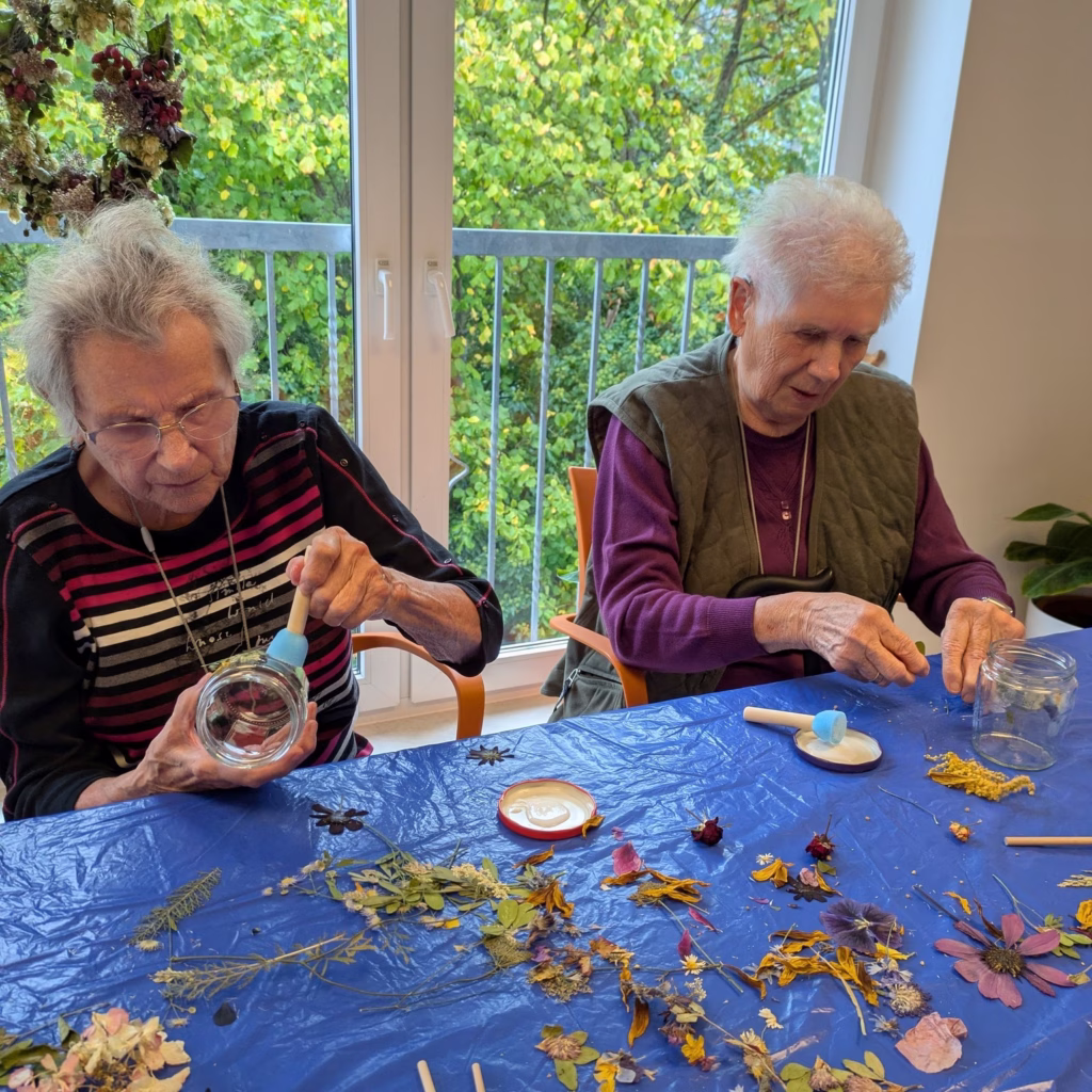 Herbstbasteln und Erntedank in der Kurzzeitpflege, Foto 2