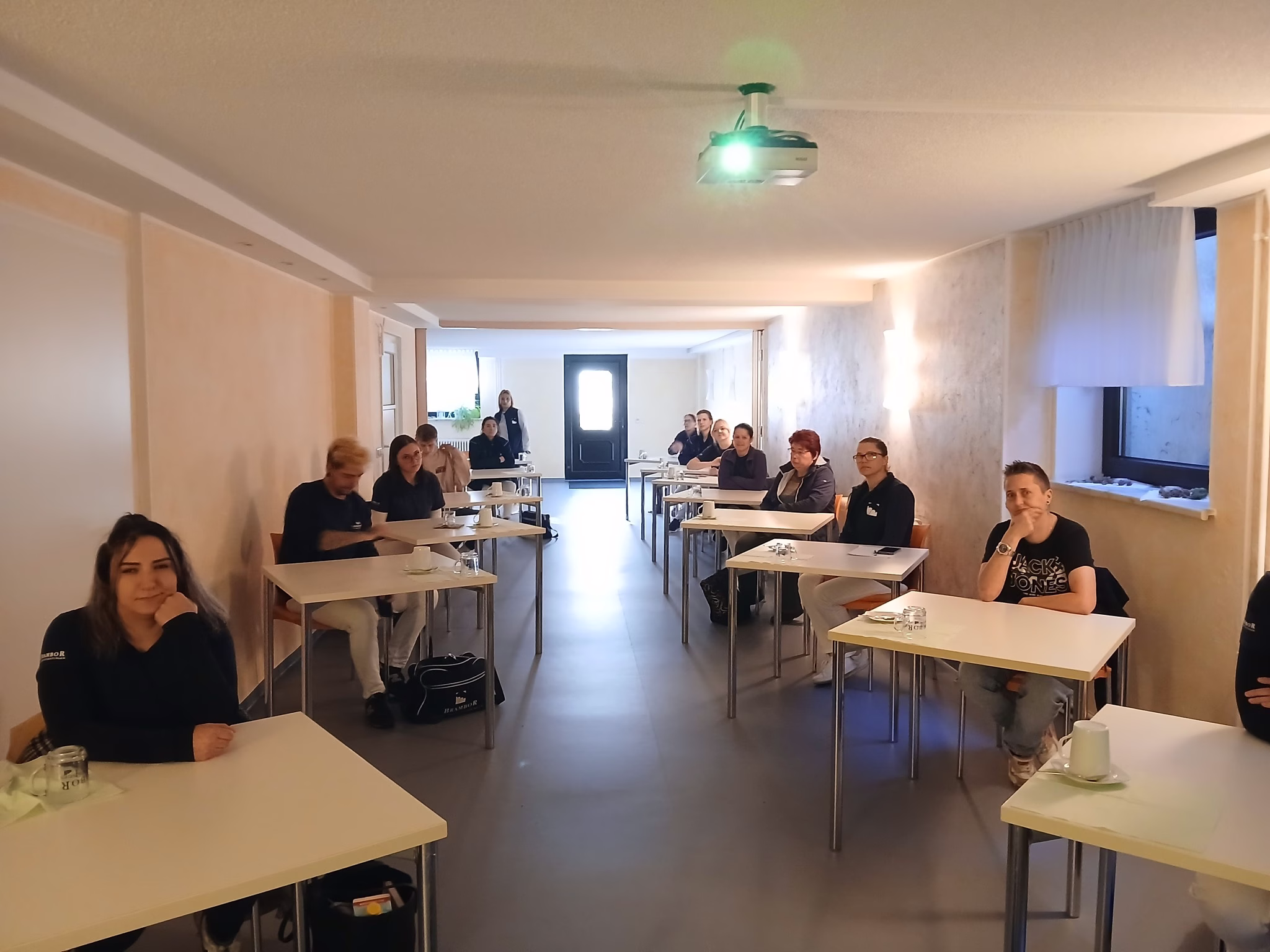 Interne Weiterbildung: Diabetes mellitus sowie richtiges Heben und Tragen