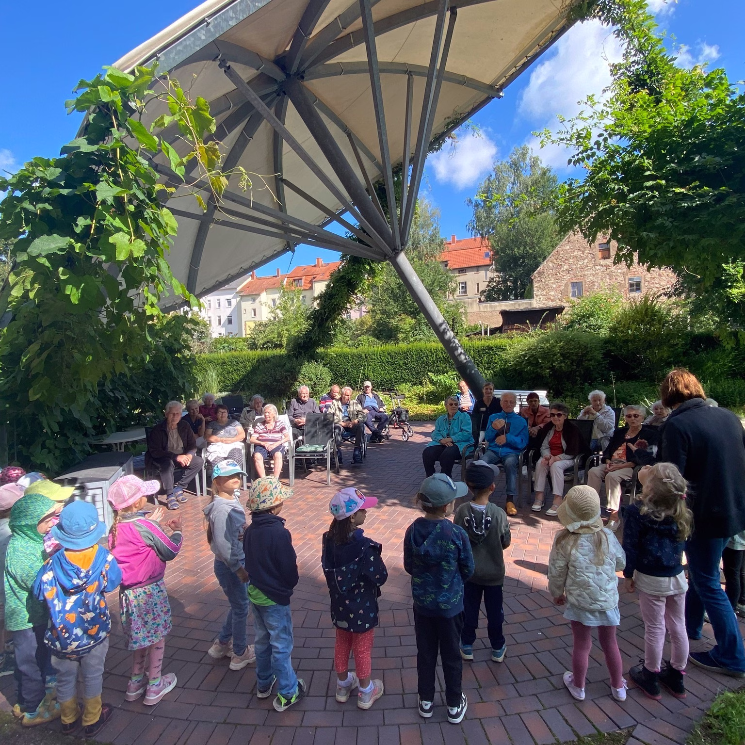 Kleine Gäste in unserer Pflege