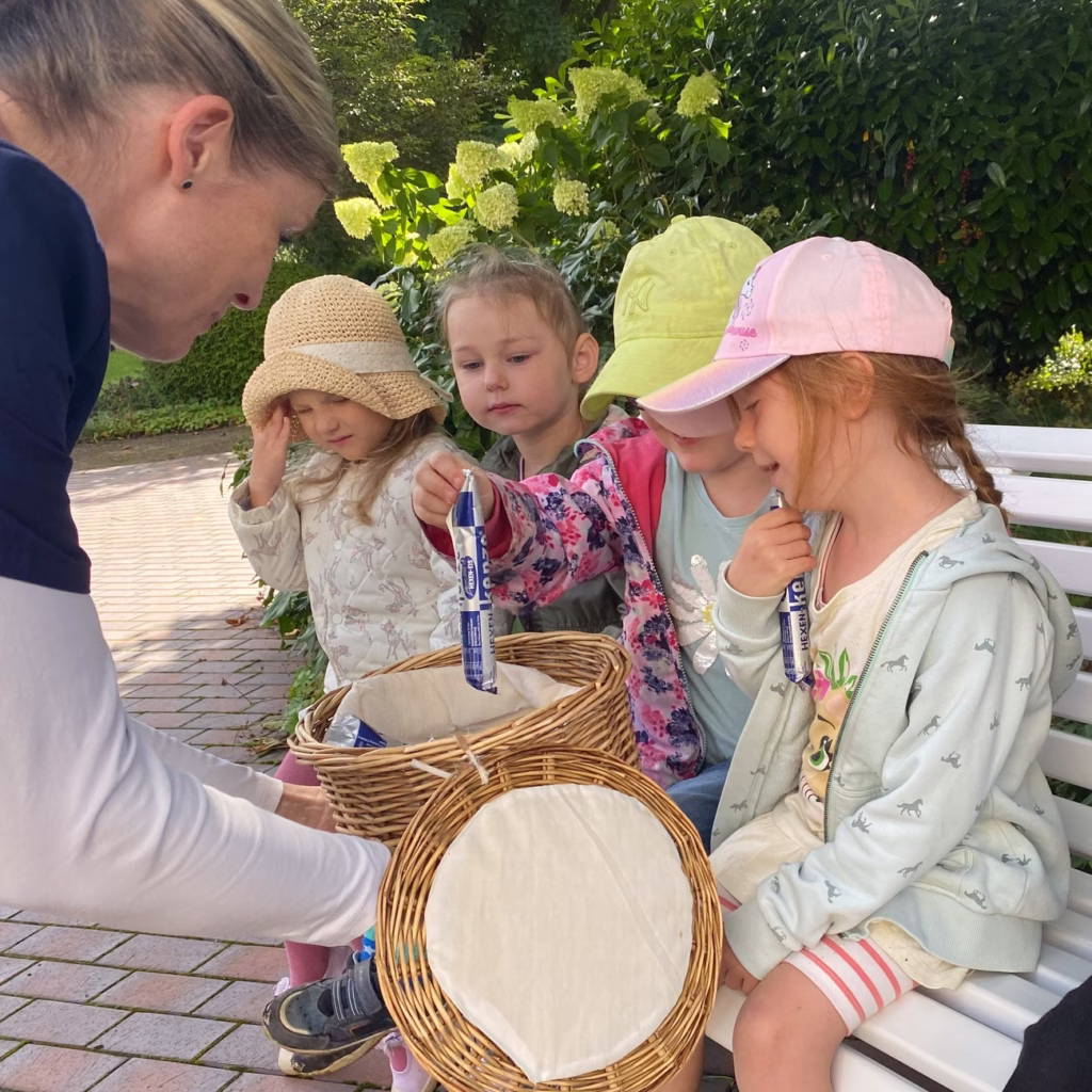 Kinderbesuch in Tagespflege und Kurzzeitpflege, Foto 3