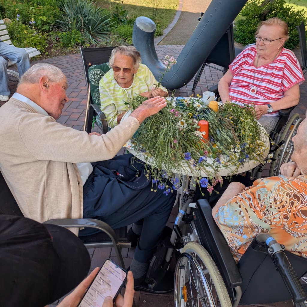 Blumen binden im Freien, Foto 6