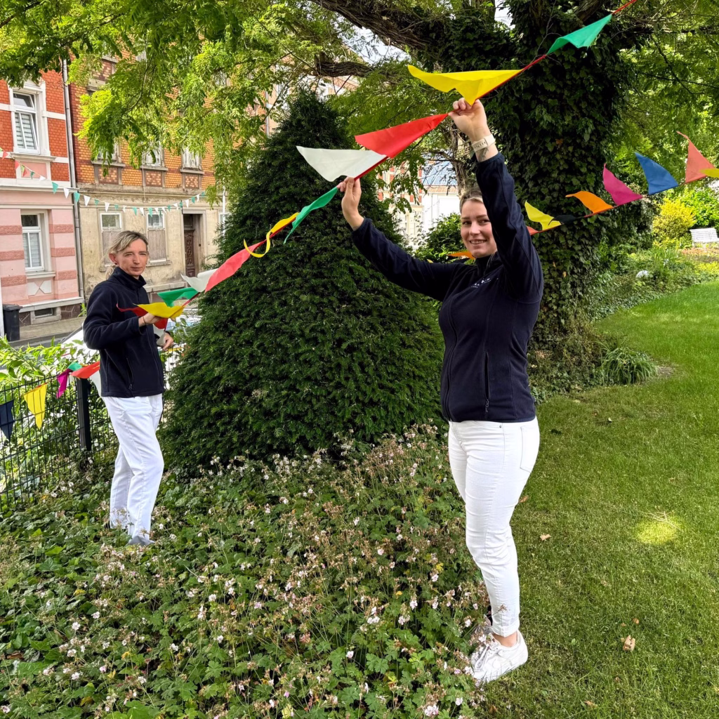 Schulfest-Dekoration im Rüderpark, Foto 2