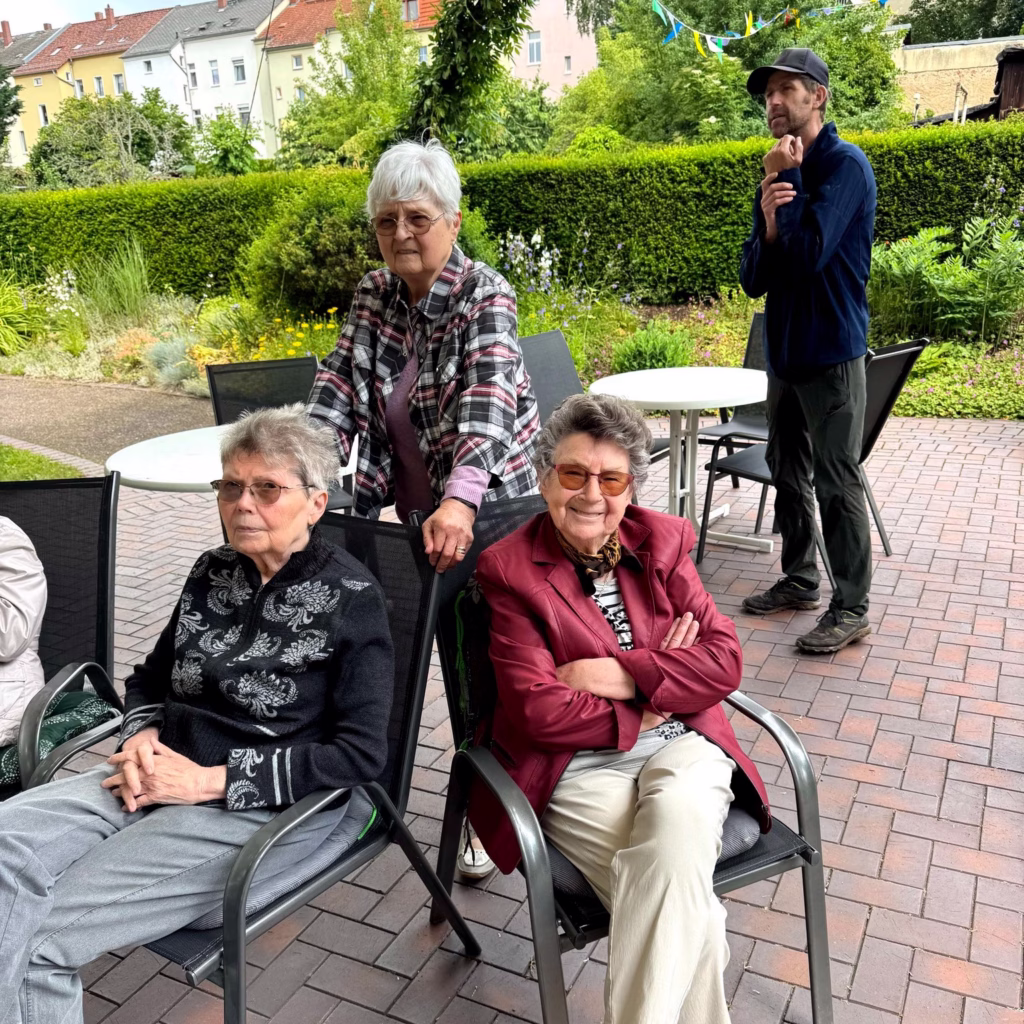 Schulfest-Dekoration im Rüderpark, Foto 4