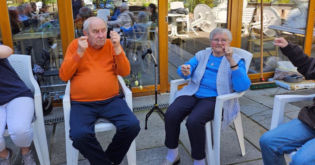 Sportübungen an der frischen Luft, Foto 2