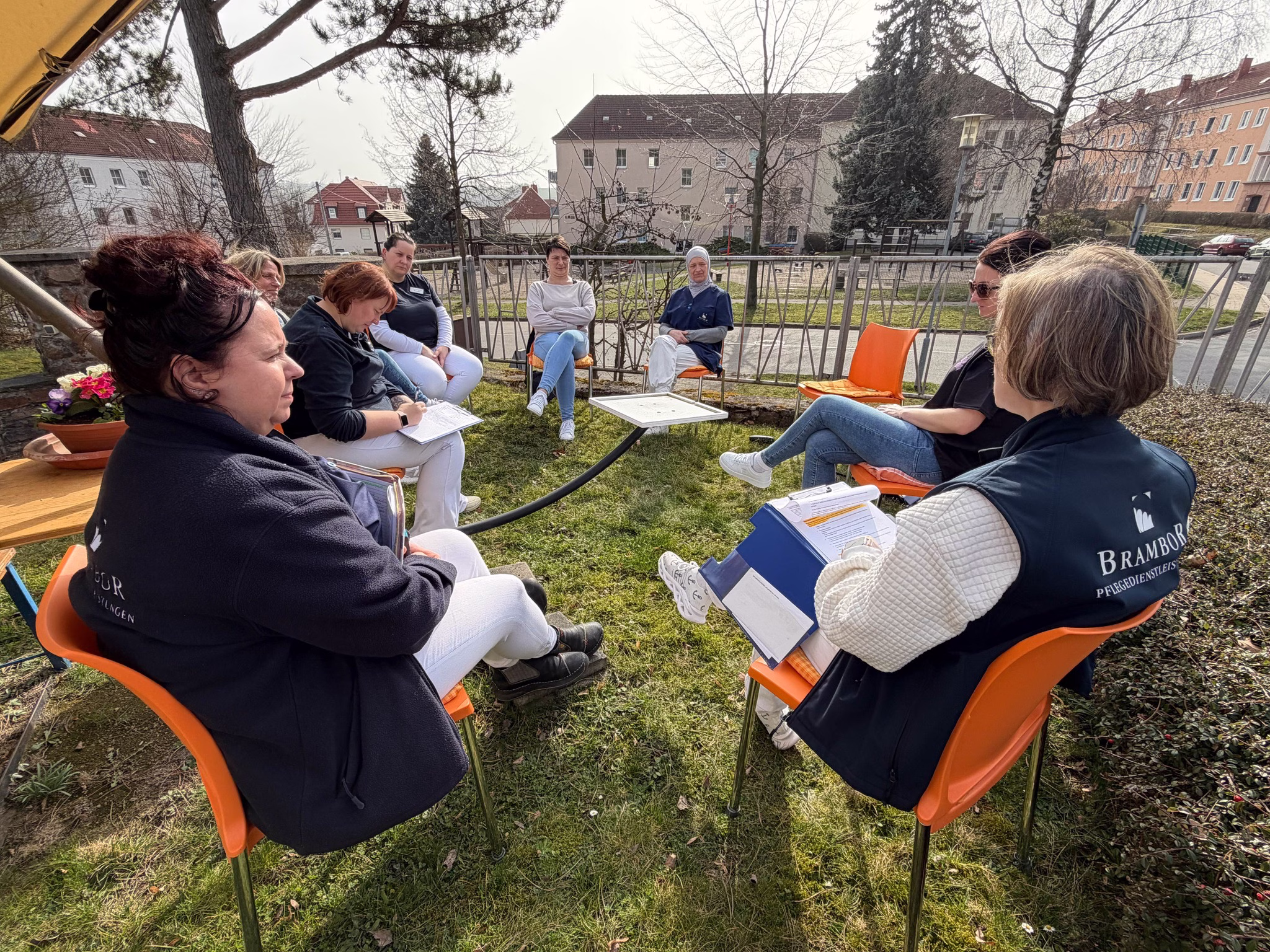 Teamberatung unter freiem Himmel in Roßwein
